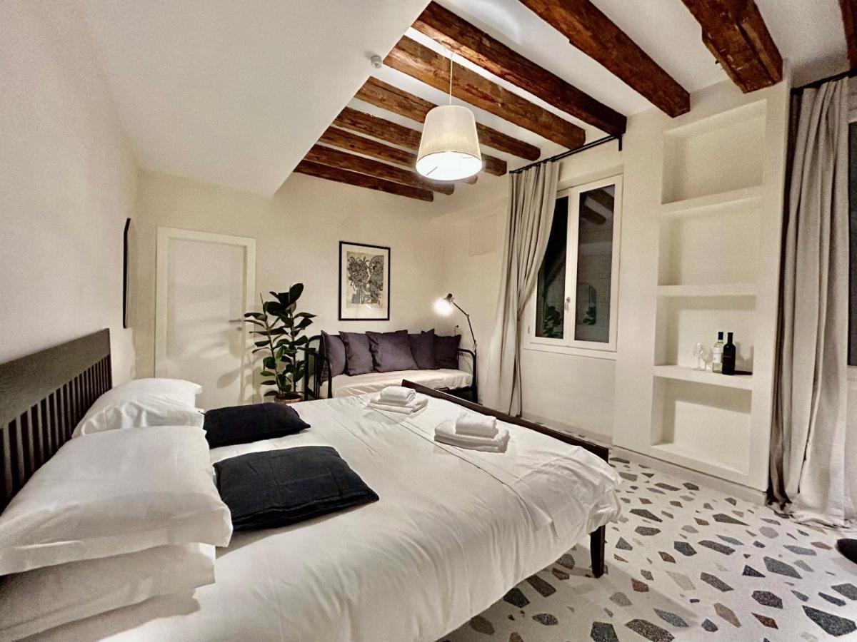 Farini Suites Wi-Fi Venecia Exterior foto