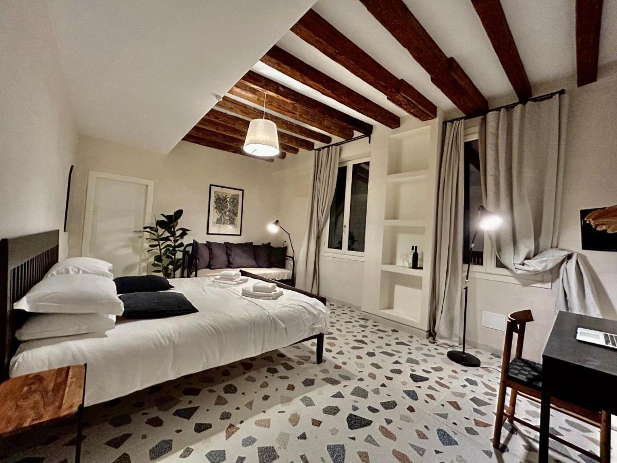 Farini Suites Wi-Fi Venecia Exterior foto