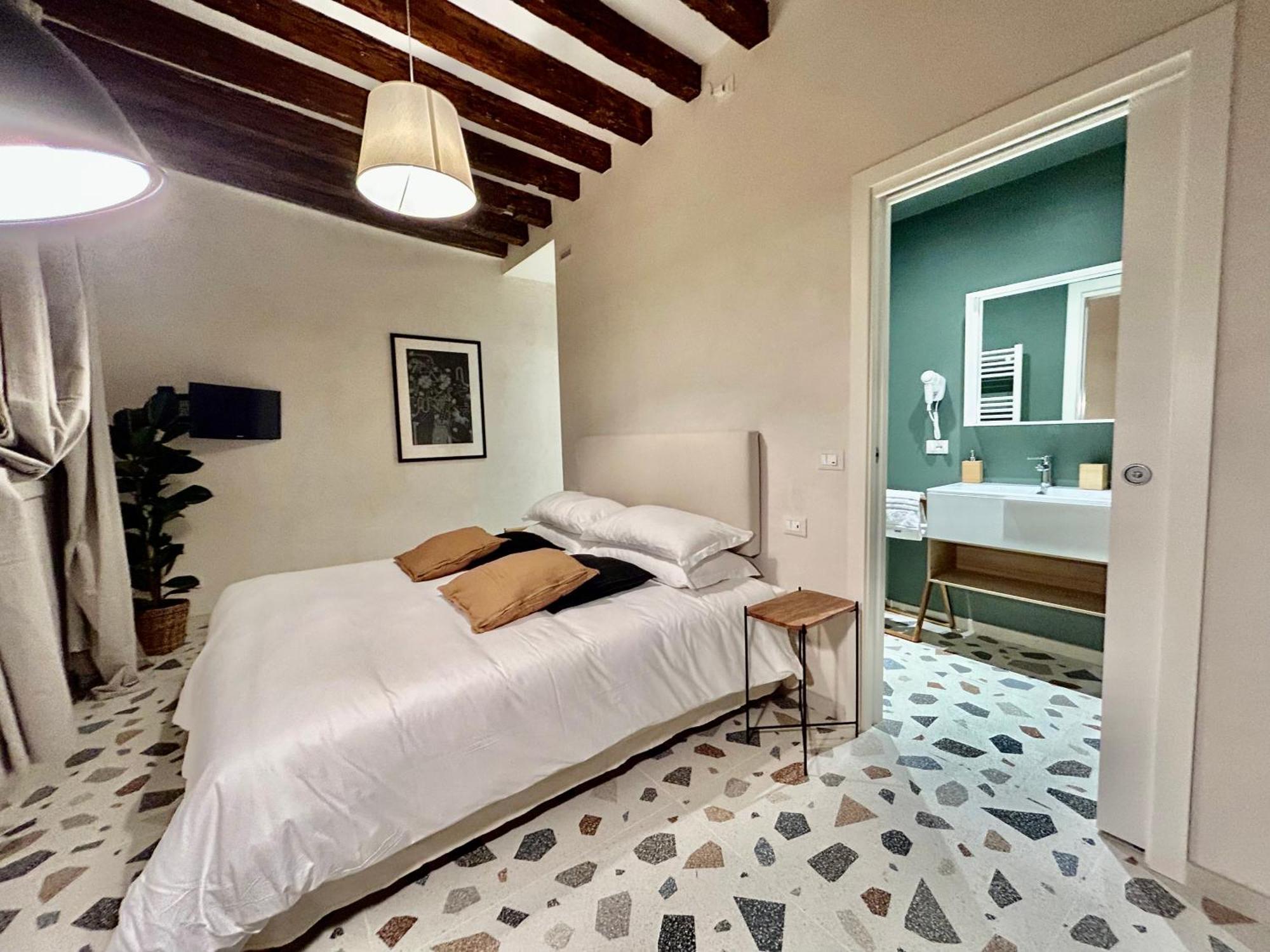 Farini Suites Wi-Fi Venecia Exterior foto