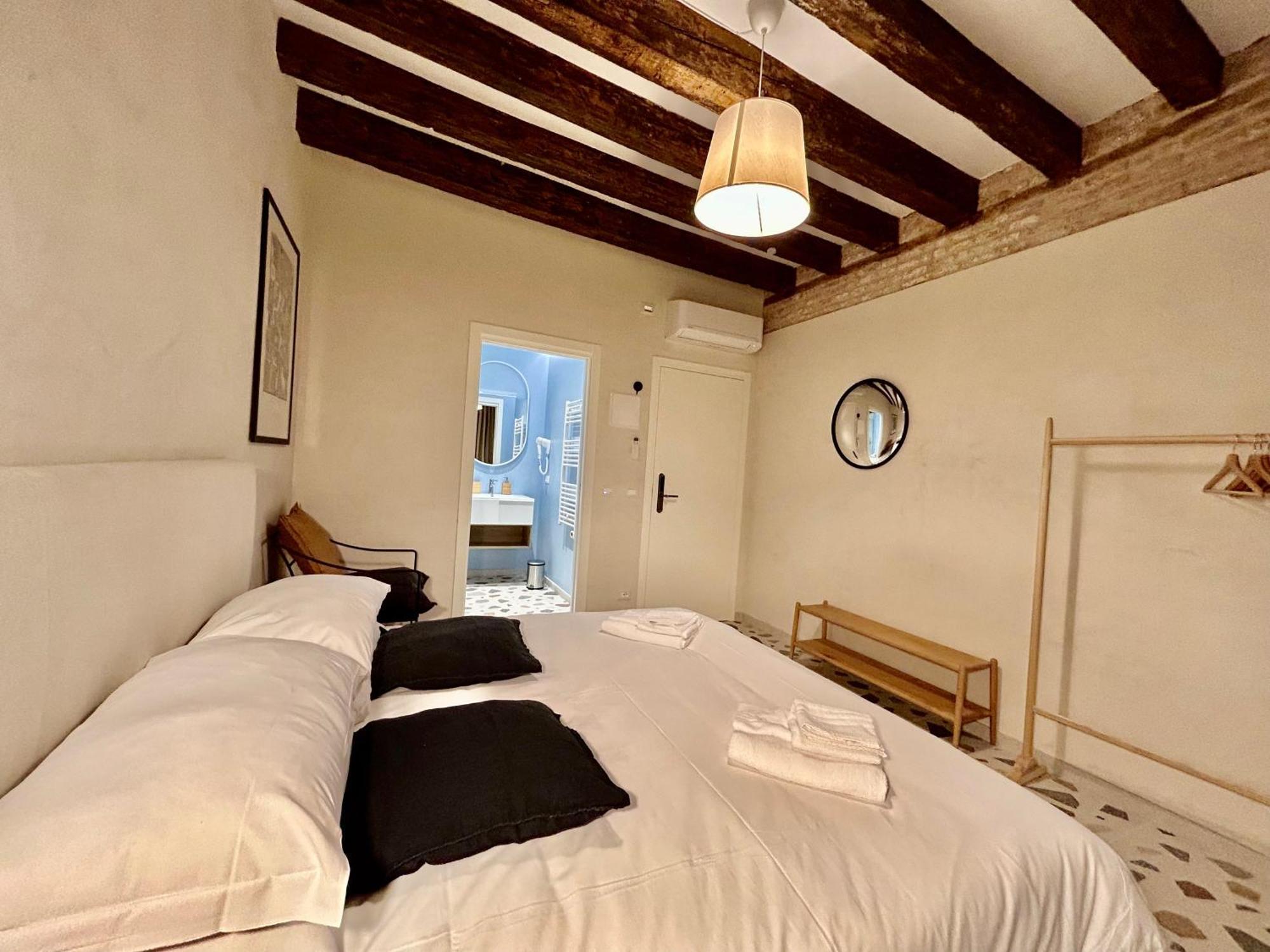 Farini Suites Wi-Fi Venecia Exterior foto